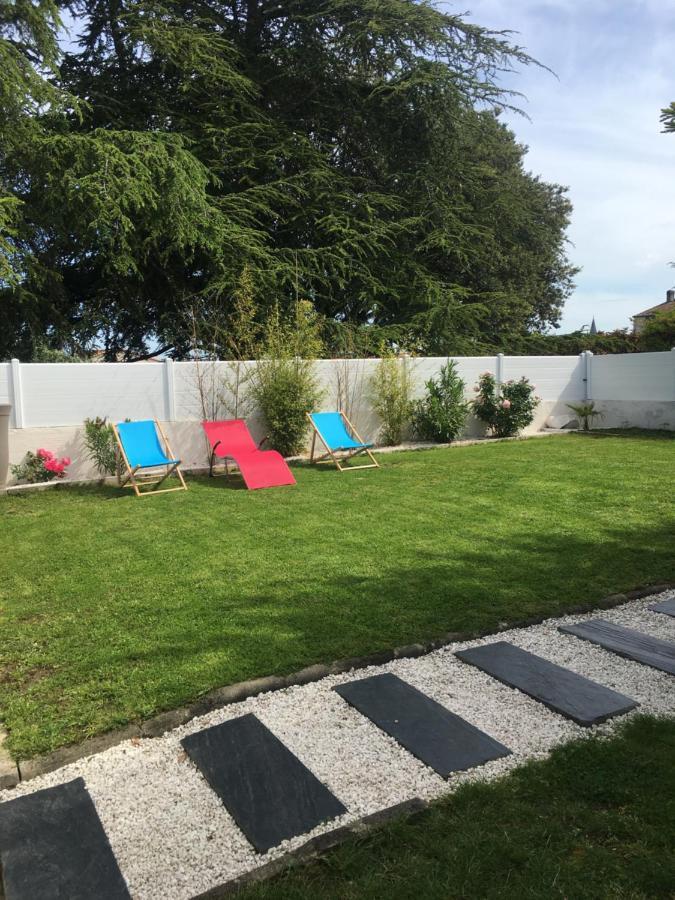 Maison Avec Jacuzzi Villa Saintes Exterior photo